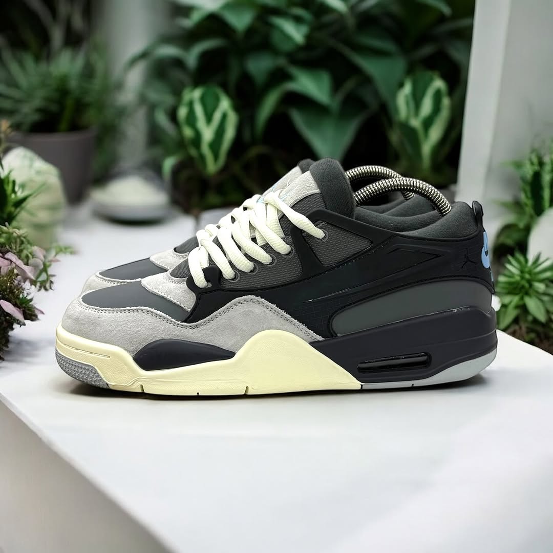 Air Jordan 4 RM