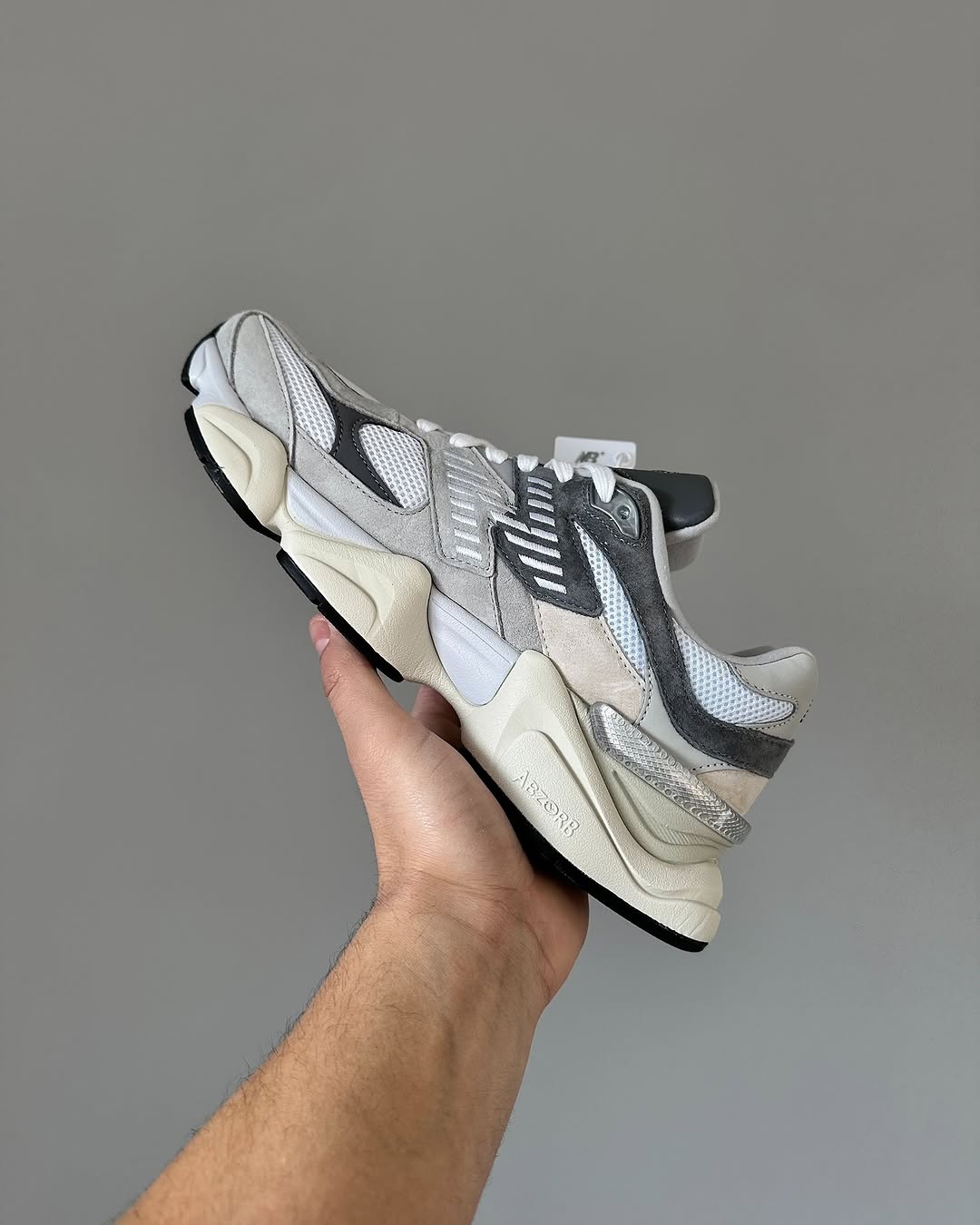 New Balance 9060