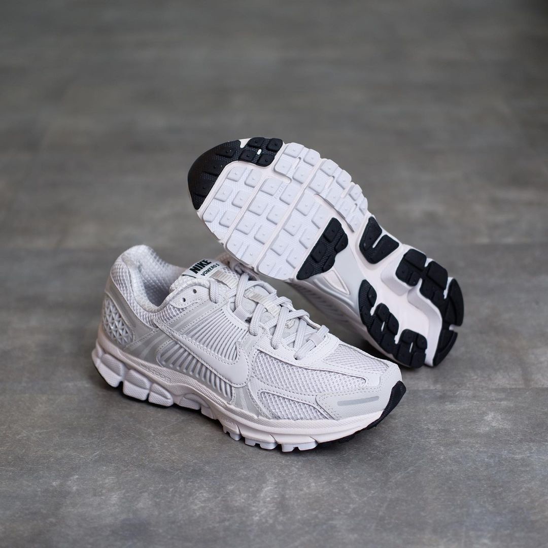 Nike Vomero 5