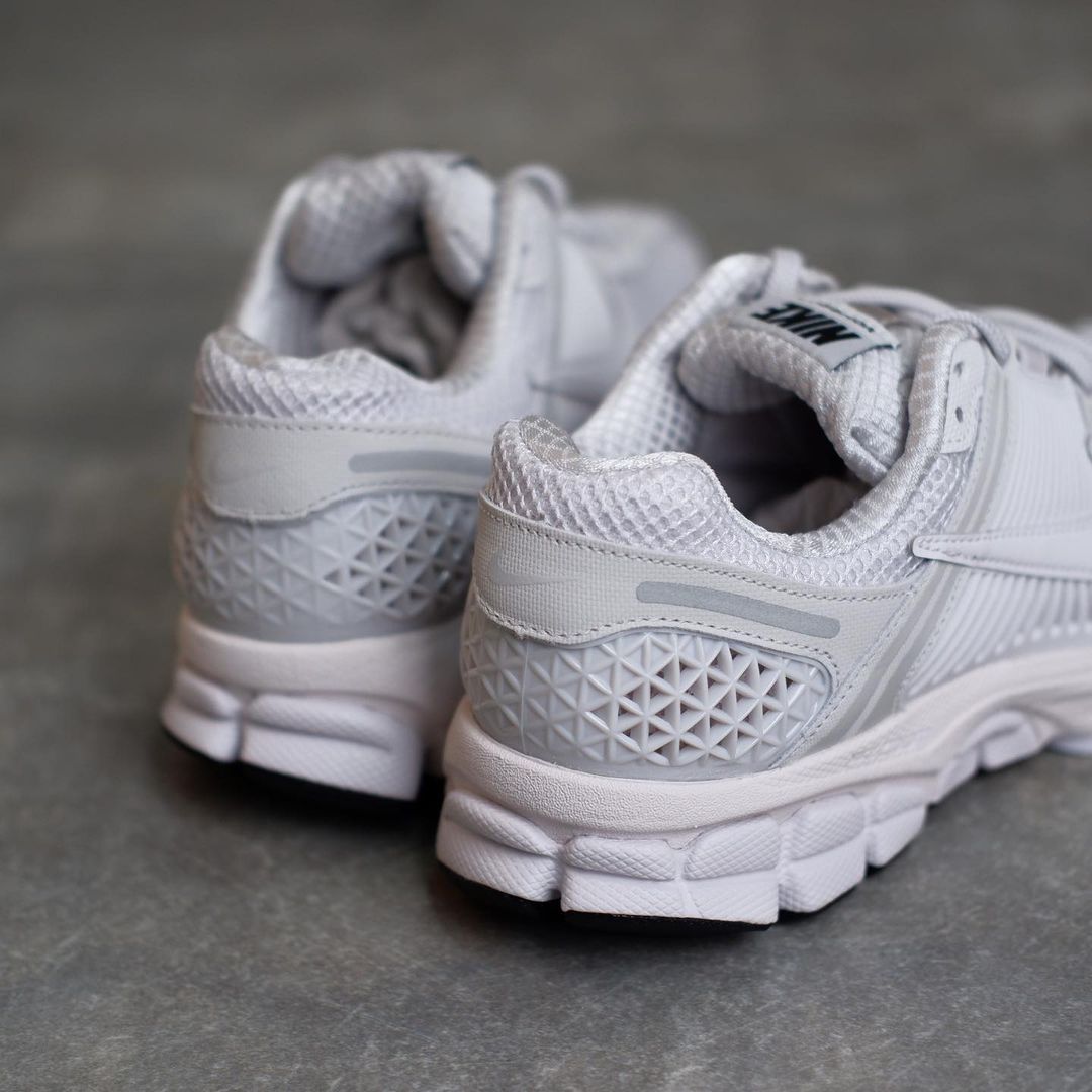 Nike Vomero 5