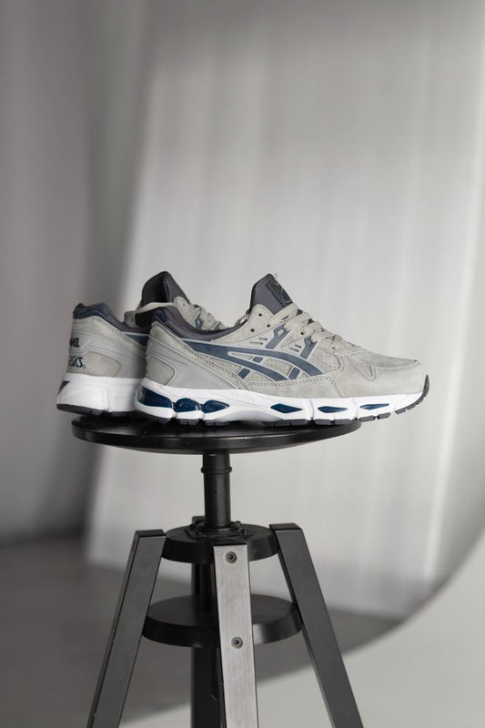 ASICS Gel-Kayano