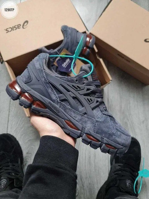 ASICS Gel-Kayano Train