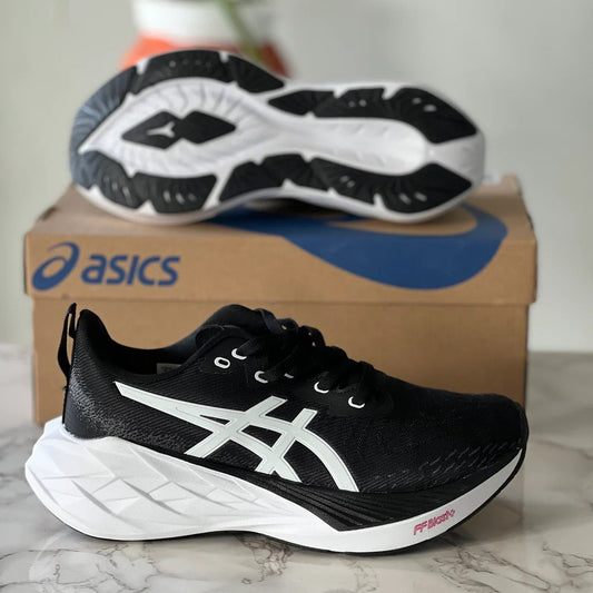 ASICS NOVABLAST 4