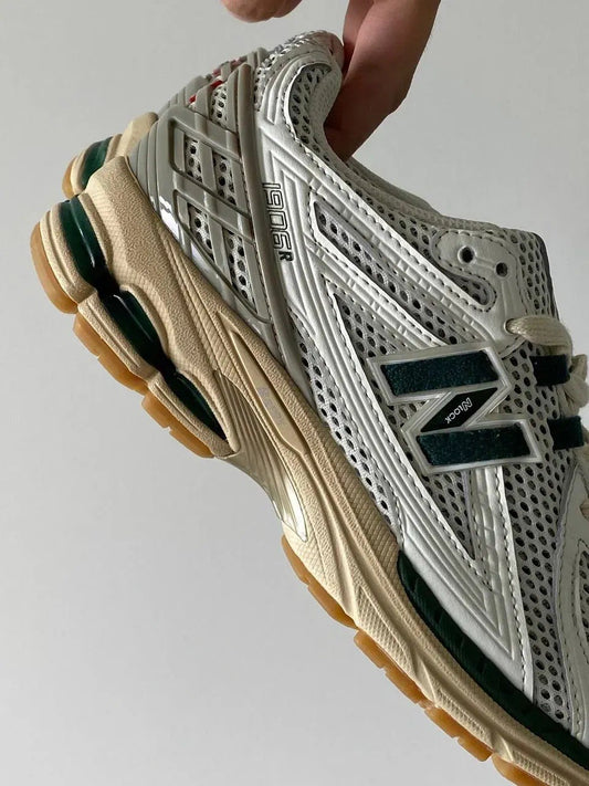 New Balance 1906R