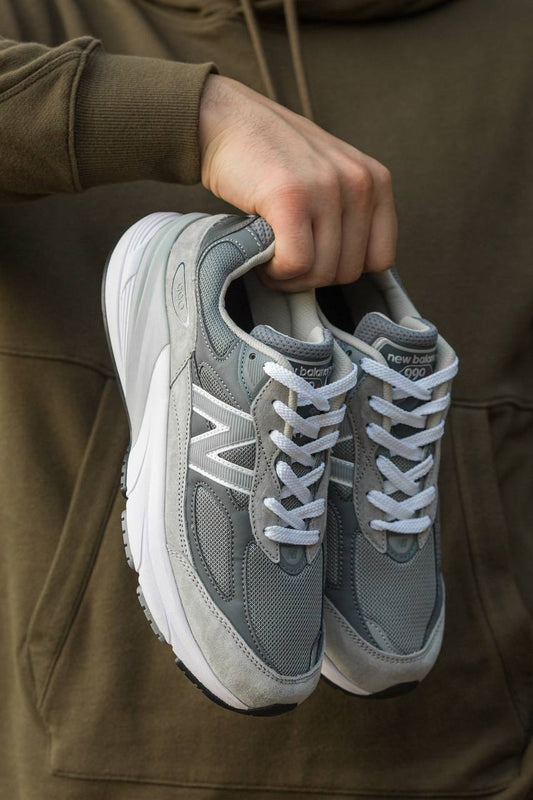 New Balance 990