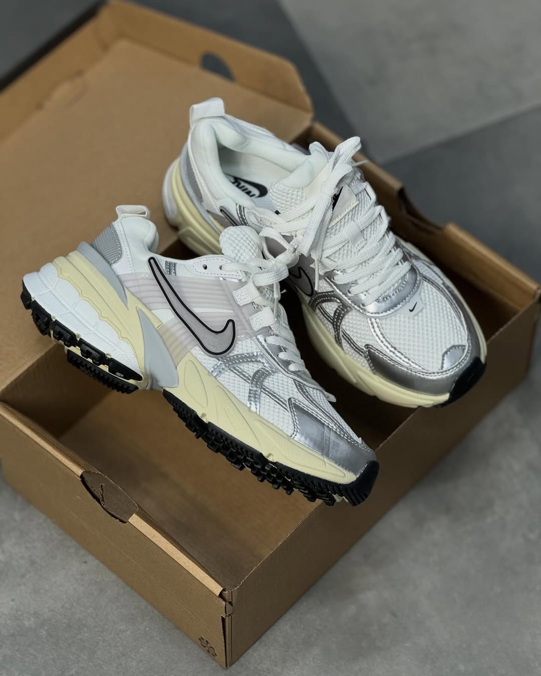 Nike V2K Run