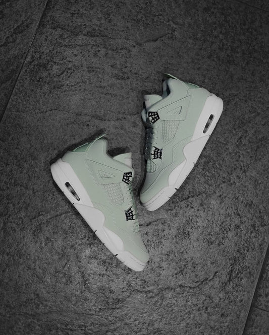 Air Jordan 4 Abundance