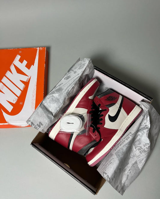 Air Jordan 1 High OG Chicago