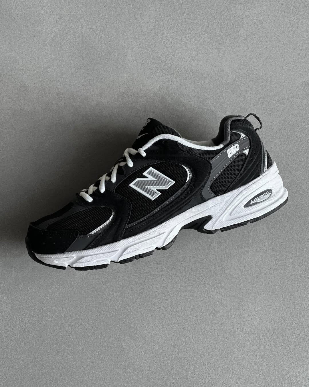 New Balance 530
