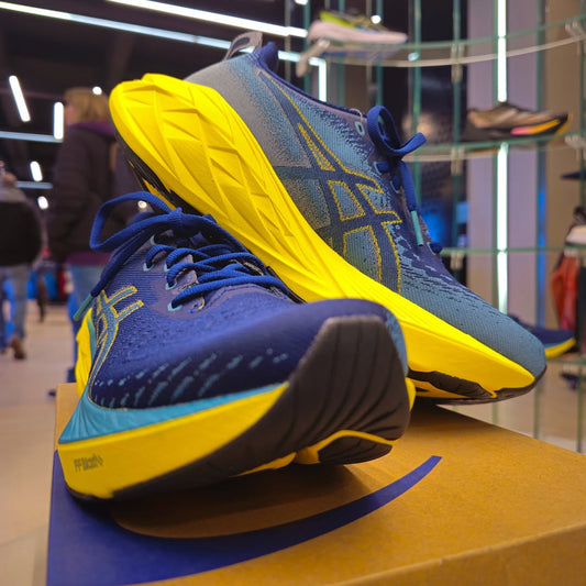 Asics Novablast 4