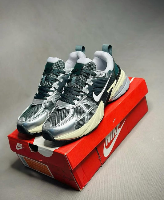 Nike V2K Run
