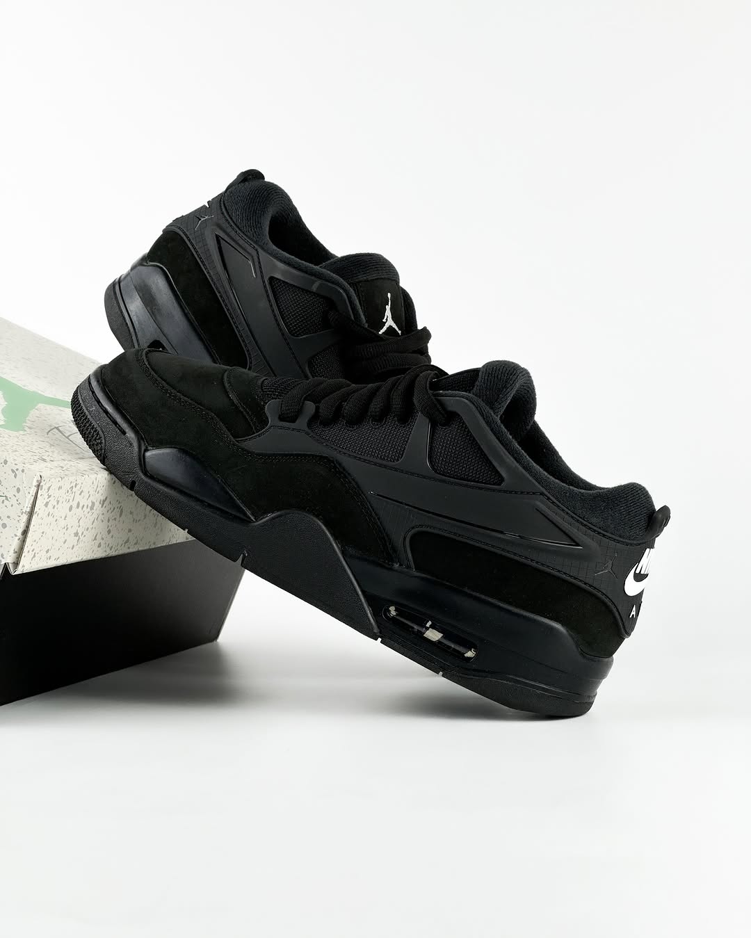 Air Jordan 4 RM