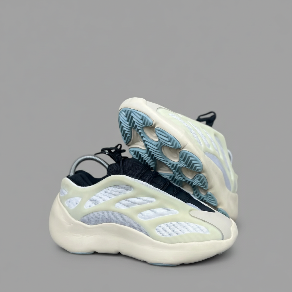adidas yeezy 700 v3