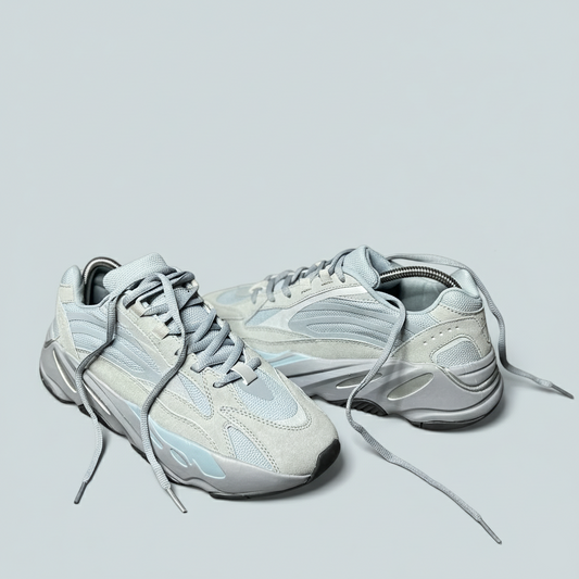 adidas yeezy 700 bost
