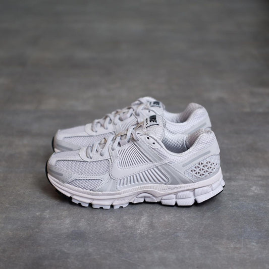 Nike Vomero 5